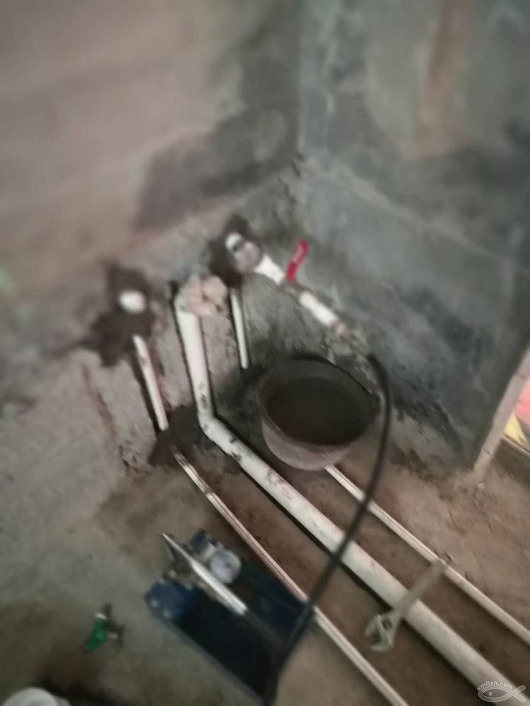 水管打压测试，顺利通过考核！