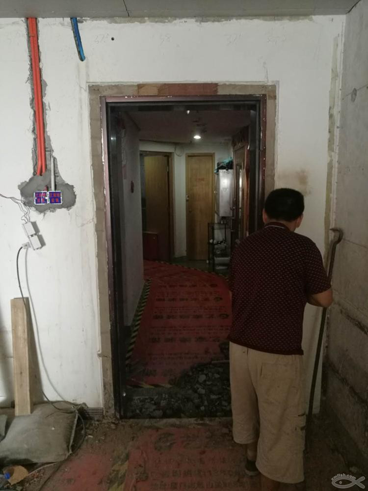 更换防盗门全过程大揭秘,我们家有一个能吃下十多桶水泥的怪物! 更换防盗门全过程大揭秘,我们家有一个能吃下十多桶水泥的怪物!